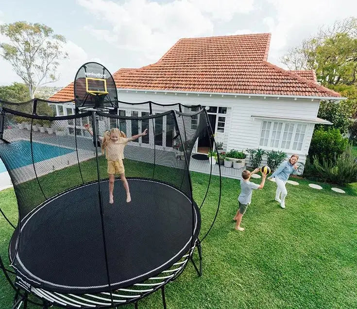 Trampoline rond : avantages et inconvénients