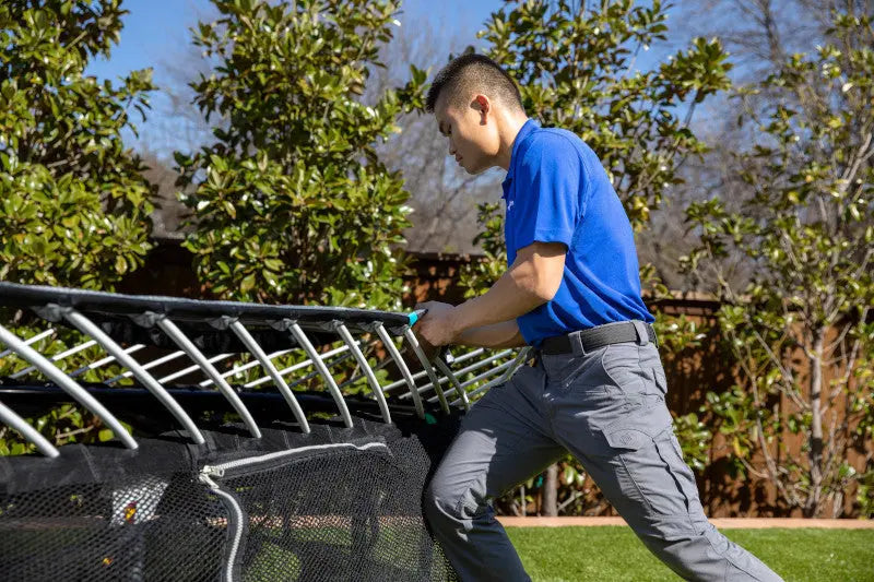 Quel Est le Trampoline le Plus Sûr ? Guide Comparatif