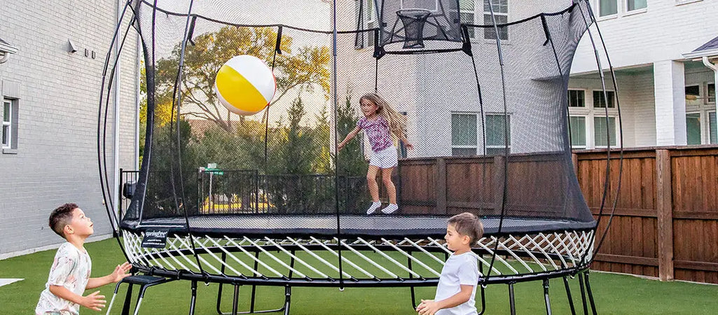 Grand Trampoline : le guide complet pour choisir le meilleur modèle pour votre jardin